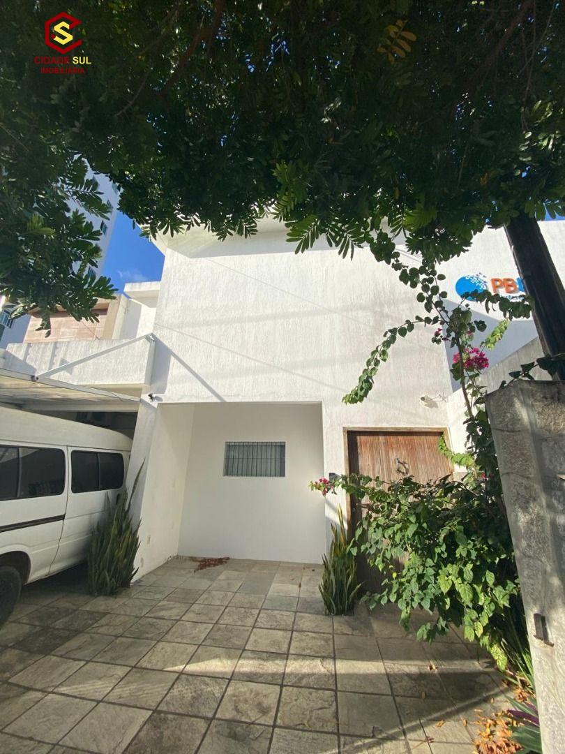 Casa á venda térreo e primeiro andar no Bairro dos Estados por...