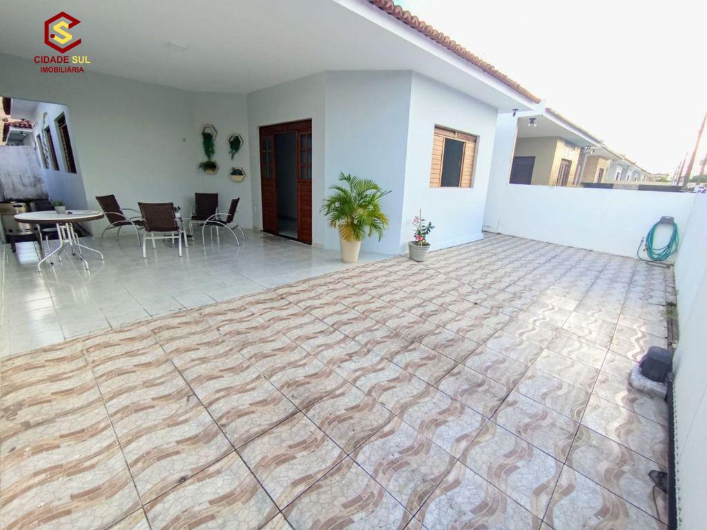 Casa á venda 