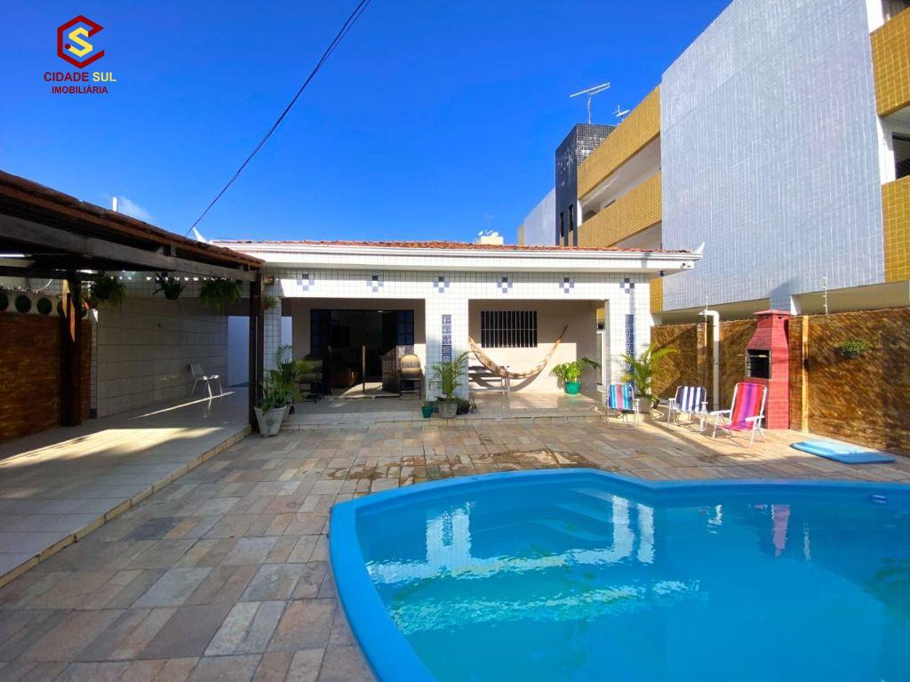Casa Residencial á venda no Bessa por R$1.100.000,00