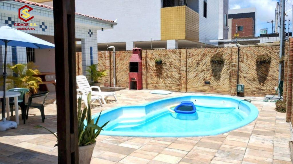 Casa Residencial á venda no Bessa por R$1.100.000,00