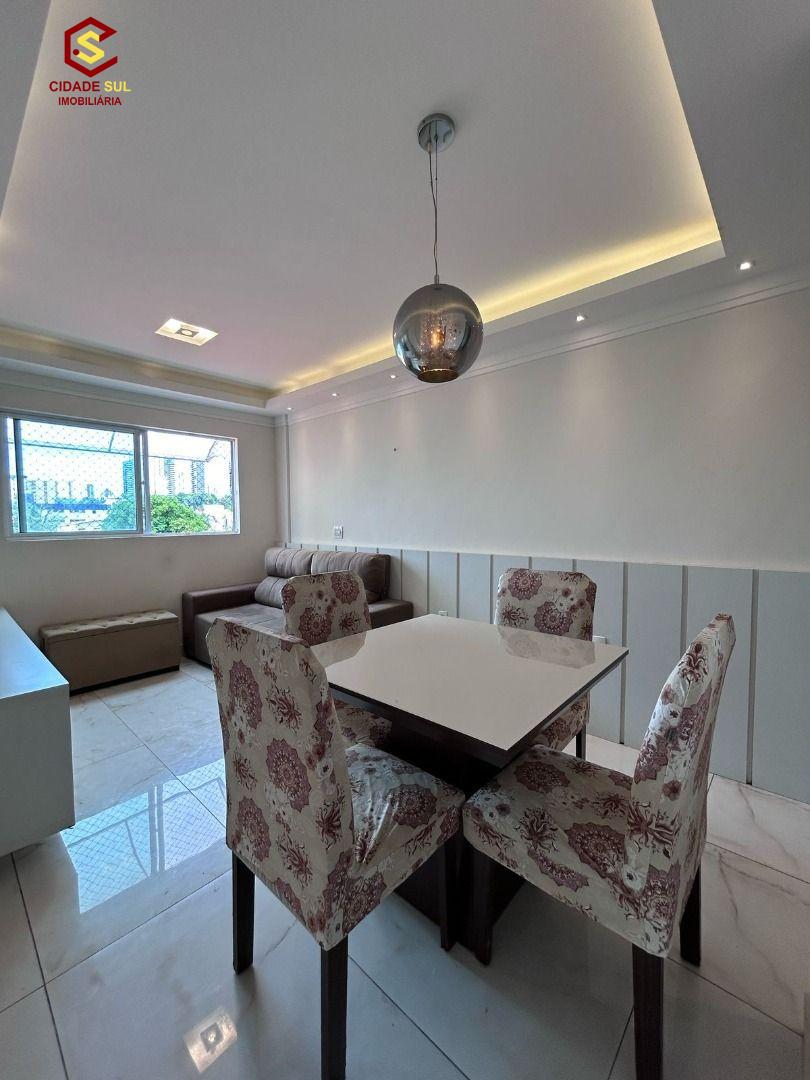 Apartamento com 2 dormitórios à venda, 49 m² por R$ 340.000,00...