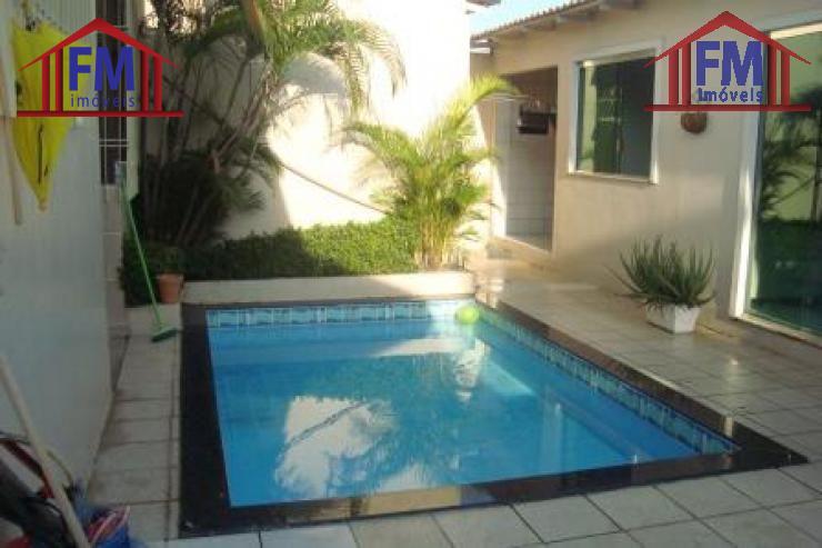 CASA NO PQ 10 NOVEMBRO  550.000,00