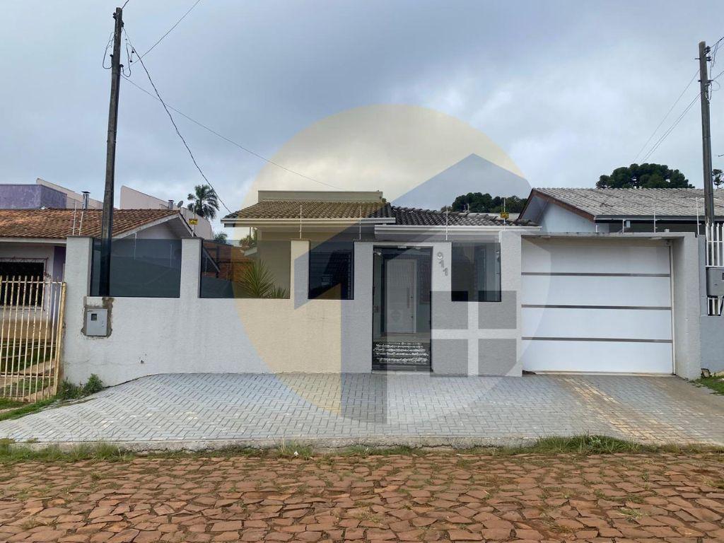 VENDE-SE CASA SEMI-MOBILIADA 