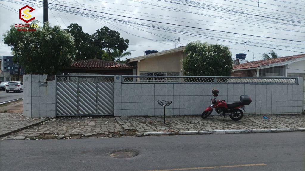 Casa á venda no Geisel por R$520 MIl, 3 quartos sendo um suíte