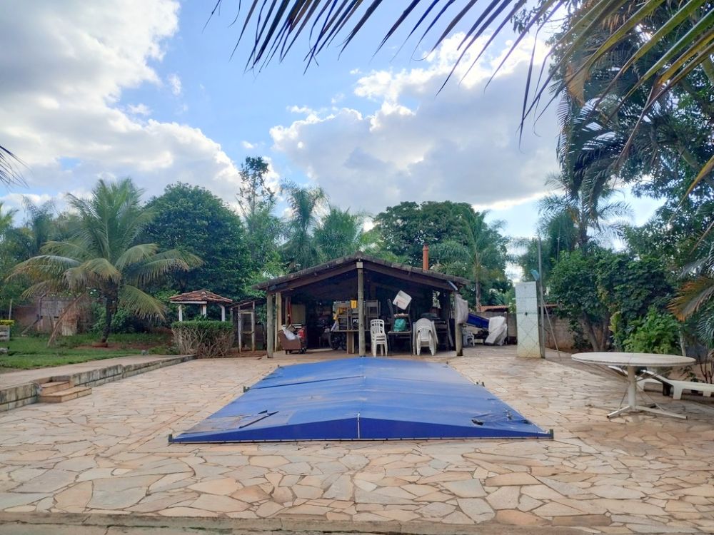 Chácara 5000m², duas casas, Condomínio Jockey Camping.