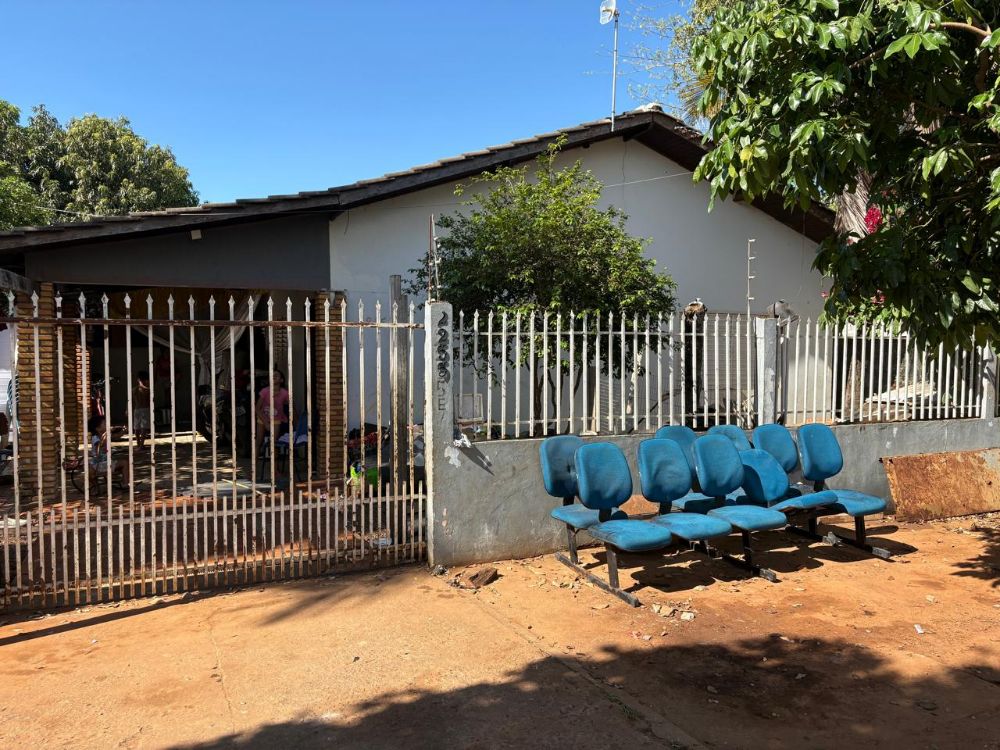 SALA COMERCIAL + CASA