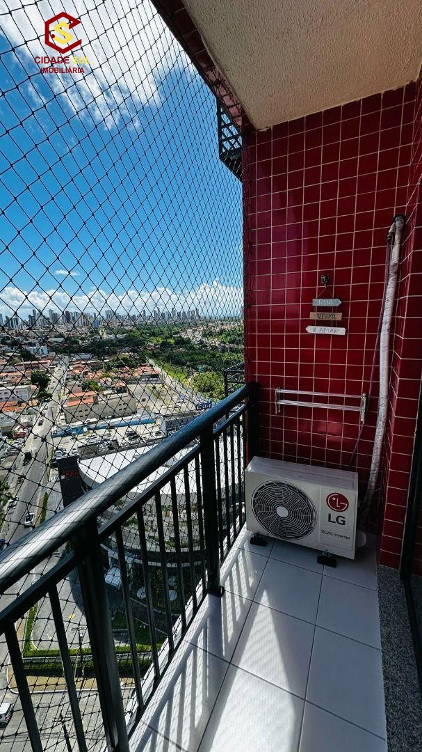 Apartamento com 3 dormitórios à venda, 69 m² por R$ 340.000,00...