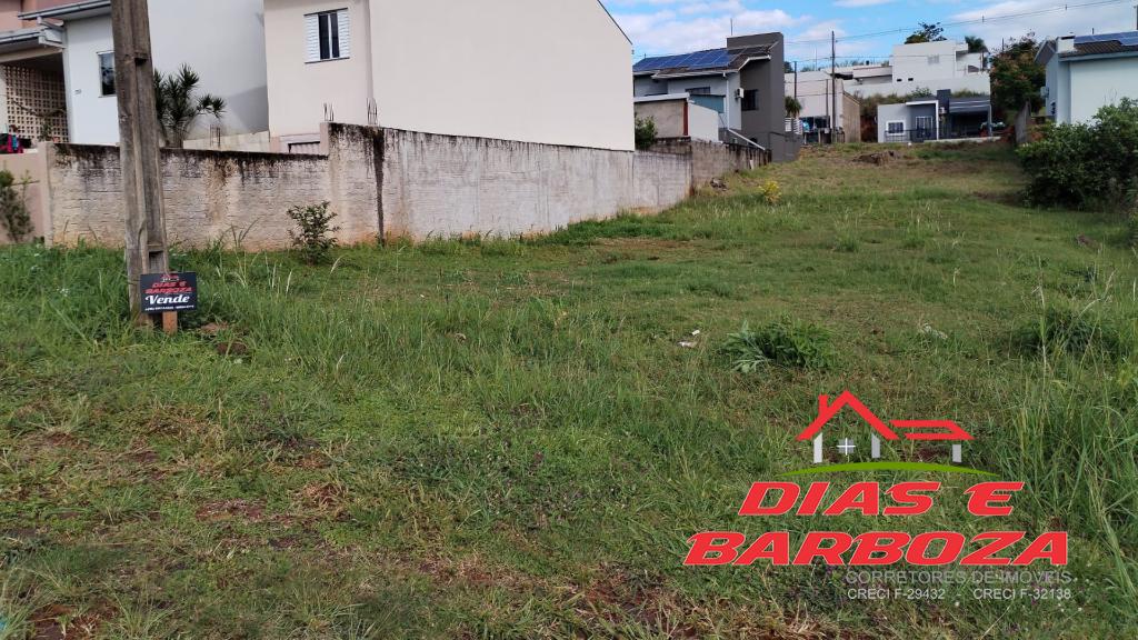 Lote de 360,128m2m, localizado no Bairro Colina Verde em Ampre.