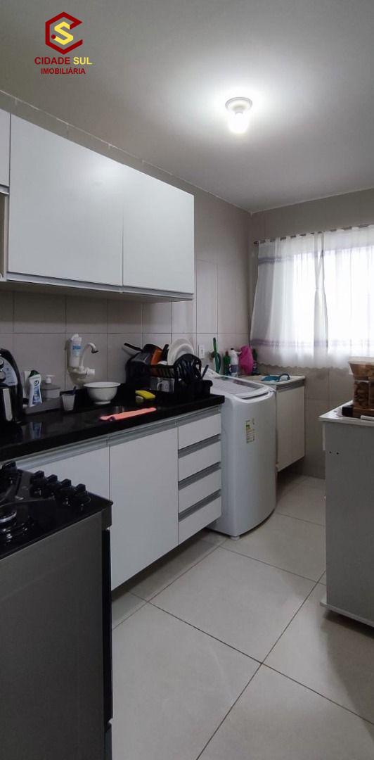 Apartamento com 2 quartos, 51 m², à venda por R$ 200.000- Jard...