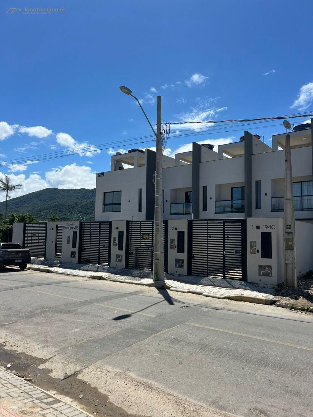 Sobrados Geminados