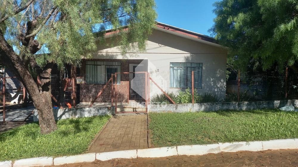 CASA ALVENÁRIA LOCALIZADA NO CENTRO ÓTIMA OPORTUNIDADE DE NEGÓ...