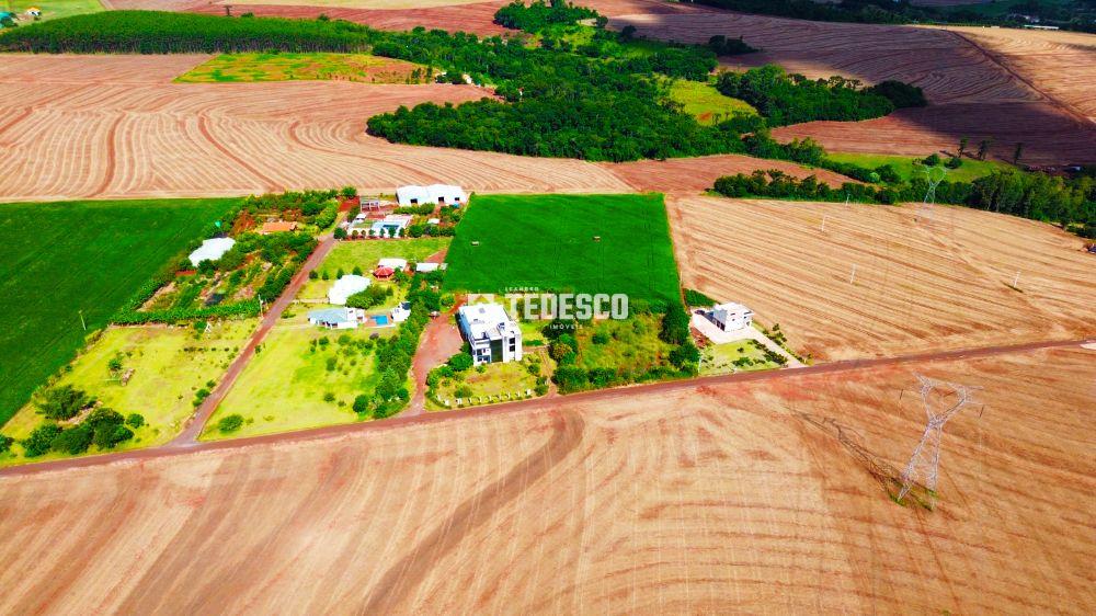 Chácara à Venda com Benfeitorias Próxima à Toledo