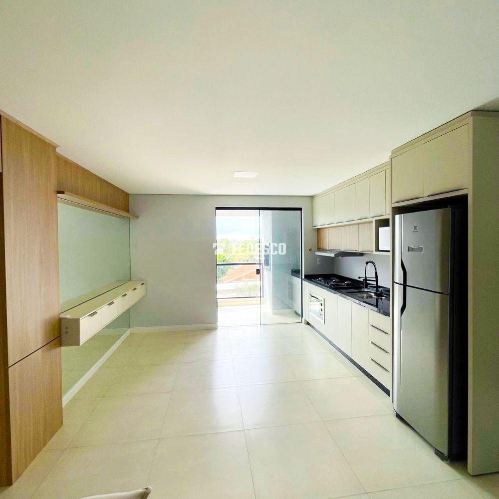 Belo Apartamento Mobiliado à Venda na Vila Industrial