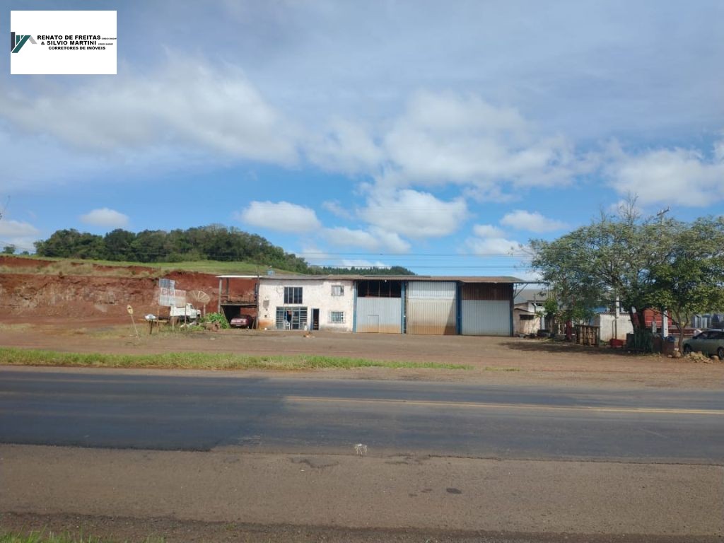 Barracão com casa à venda