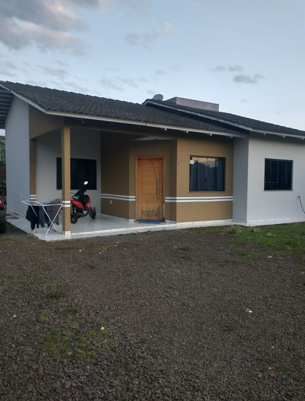 Vende-se casa em Francisco Beltrão