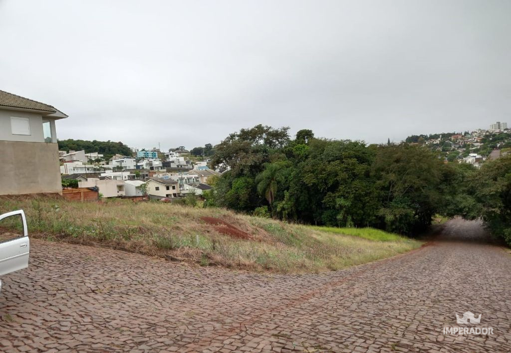 Terreno de esquina em tima localizao